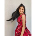 Raveena Daha Instagram - எத்தனை கோடி கண்ணீர் மண் மீது விழுந்திருக்கும்….. அத்தனை கண்ட பின்பும் பூமி இங்கு பூ பூக்கும்💯🤍 Outfit from: @_devi_fashions 🥀 #raveena #raveenadaha