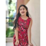 Raveena Daha Instagram - எத்தனை கோடி கண்ணீர் மண் மீது விழுந்திருக்கும்….. அத்தனை கண்ட பின்பும் பூமி இங்கு பூ பூக்கும்💯🤍 Outfit from: @_devi_fashions 🥀 #raveena #raveenadaha