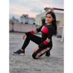 Raveena Daha Instagram - How flexible are you? 😉 Outfit from: @dhanshicollections ❤️ This track suit is sooo comfy to wear 🥺 Attitude shoe from: @vijay_felix_official @my_attiitude By "chris gayle" 🖤 #raveena #raveenadaha