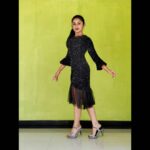 Raveena Daha Instagram - உன்னை தாண்டி போகும் போது வீசும் காற்றின் வீச்சு வேறு. 🖤❤️ Outfit from:@classic_collections_for_you 😍 #raveena #raveenadaha