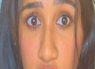 Raveena Daha Instagram - Mmm?💙🤭😘