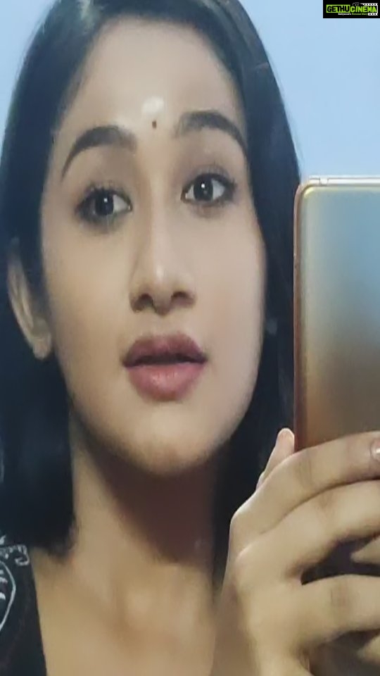Raveena Daha Instagram - இந்த அல்லிப் பூ கிள்ளி போ-யா... 😘