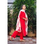 Raveena Daha Instagram - எல்லா சிவப்பும் உந்தன் கோபம் ❤️💙 Kurti set from @fashionspirit6 😍 and this is my favourite kurti so far 🤩 #raveena #raveenadaha