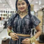 Raveena Daha Instagram - Couldn't resist myself without taking any pictures 😌 chumma Jewel paaka dhaan ponen seri apdye oru photo edupom nu😂 Amazing jewellery collections @chennai_jazz 😍