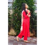Raveena Daha Instagram - எல்லா சிவப்பும் உந்தன் கோபம் ❤️💙 Kurti set from @fashionspirit6 😍 and this is my favourite kurti so far 🤩 #raveena #raveenadaha