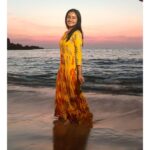 Raveena Daha Instagram - Dressed in YELLOW, She says HELLO, come sit next to me You fine FELLOW😝😘 °° Beautiful kurti from: @ana_fashion_world 😍 °° Pc: @naveenkumar.b92 📸 °° #raveena #raveenadaha