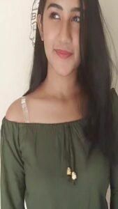 Raveena Daha Instagram - Avan enna pannan theriyuma 🤭 #reelitfeelit
