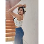 Raveena Daha Instagram - When I follow my heart it leads me to YOU 💙 Top from : @style_loft_designer 🌈 #raveena #raveenadaha