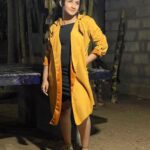 Raveena Daha Instagram - 🖤✨🖤 Brown long coat from @the_neska 🔥🔥 #raveena #raveenadaha