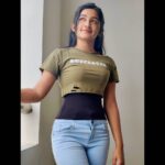 Raveena Daha Instagram – Just like that😉❤️

(Satta kizhinjirukku nu soldravan ellam ratham kakki saavan 😂) 

#raveena #raveenadaha