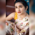Raveena Daha Instagram - Curvy road cause beautiful destination 💯❤️ ✨✨✨✨ Muah : @jyothsanamakeoverartistry Behind the lens : @radnus32 Blouse : @uttara_trulyurs Saree : @designed_by_sindhu Jewellery : @pokkisham_jewellery Location : @delo_studios #raveena #raveenadaha