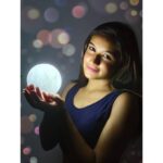 Raveena Daha Instagram - ஆகாய வெண்ணிலாவே தரைமீது வந்ததேனோ..?😍 Moon lamp from: @hareh._.gifts 😍🎴 #raveena #raveenadaha