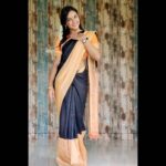 Raveena Daha Instagram - கண்ஜாடையில் எனைக் கொள்கிறாய்🙈💯 Beautiful saree from :@aa_silks 💓 #raveena #raveenadaha