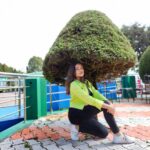 Raveena Daha Instagram - Wander often, wonder always 💯 Neon jacket from :@bluestylestore 💚 #raveena #raveenadaha Ooty