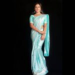 Raveena Daha Instagram - காமன் நாட்குறிப்பில் காதல் கதையானோம்💙 Saree from:@star_collectionsss #raveena #raveenadaha