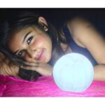 Raveena Daha Instagram – ஆகாய வெண்ணிலாவே தரைமீது வந்ததேனோ..?😍

Moon lamp from: @hareh._.gifts
😍🎴

#raveena #raveenadaha