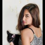 Raveena Daha Instagram - I will be brave I will not let anything, take away What's standing in front of me😉 Top from: @shopataharya ❤️ #raveena #raveenadaha