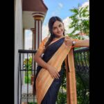 Raveena Daha Instagram - கண்ஜாடையில் எனைக் கொள்கிறாய்🙈💯 Beautiful saree from :@aa_silks 💓 #raveena #raveenadaha