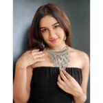Raveena Daha Instagram - A Day Become More Beautiful with Beautiful Jewellery.💎 Chocker set from : @uptodate_shoppy 😍 #raveena #raveenadaha
