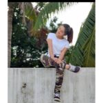 Raveena Daha Instagram - 🌚🌝 Pant from:@your_little_store56 ❤️ #raveena #raveenadaha
