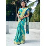 Raveena Daha Instagram - நீல வானம் ☁️ நீயும் நானும்💙💯 Semi silk saree from : @sri_keerthana_tex❤️❤️ #raveena #raveenadaha
