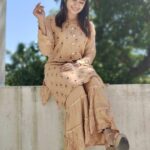 Raveena Daha Instagram - Outfit from: @girly_trenzz❤️ நீ பாா்த்த விழிகள்👁️ நீ பாா்த்த நொடிகள் 🕔 கேட்டாலும் வருமா ? கேட்காத வரமா😍💯 #raveena #raveenadaha