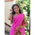 Raveena Daha Instagram - காலம் முடியலாம் நம் காதல் முடியுமா??🙈💚🦋 Half saree : @dwaraka_collections_ 😍😍 #raveena #raveenadha
