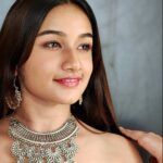 Raveena Daha Instagram - A Day Become More Beautiful with Beautiful Jewellery.💎 Chocker set from : @uptodate_shoppy 😍 #raveena #raveenadaha