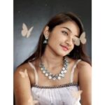 Raveena Daha Instagram - How's your weekend going?🦋 Jewellery from:@_devs_creation ❤️ #raveena #raveenadaha