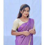 Raveena Daha Instagram - சின்ன சின்ன கண்ணசைவில் உன் அடிமை ஆகவா 🙈💯 Halfsaree from :@dwaraka_collections_ ❤️ #raveena #raveenadaha