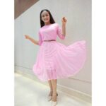 Raveena Daha Instagram - Oh baby I feel like flying🦋 ❤ Cute frock from: @style_loft_designer 😍 #raveena #raveenadaha