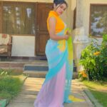 Raveena Daha Instagram – இதயமே
தெரியுமா உனக்காகவே நானடி🦋

Gorgeous saree from @dazzlers_boutique 

#raveena #raveenadaha