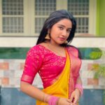 Raveena Daha Instagram – 💛💝💛

Beautiful saree from @rs_fashionss_ 😍

#raveena #raveenadaha
