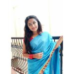Raveena Daha Instagram - உனக்குள் எந்தன் காதல் காண்கிறேன், வெளியில் சொல்ல வார்த்தைகள் தேவையா???😍🙈 ×××××××××××××××××××××××××× யாரும் தானாக மாறுவதில்லை. யாரோ ஒருவரால் மாறுகிறோம்! நல்லவராக... கெட்டவராக..‌. ஏமாளியாக... அறிவாளியாக... முட்டாளாக.💯💯 #pridemonth #pride2020 #pride #loveislove #raveena #raveenadaha