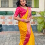 Raveena Daha Instagram – 💛💝💛

Beautiful saree from @rs_fashionss_ 😍

#raveena #raveenadaha