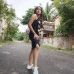 Raveena Daha Instagram - Cinderella is proof that a new pair of shoes can change your life.💯😍 Shoes from : @glitzandglamshoppingstore 💚❤️ Get your goodies at very reasonable price 💯 and superfast delivery!!!