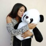 Raveena Daha Instagram - Me or mr.Panda🐼 whom do you love?🙈😍 I love mr. Panda ❤️ Thank you so much for gifting me this cute one @haris_collectionz 😍❤ #raveena #raveenadaha #panda