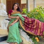 Raveena Daha Instagram – தீக்குச்சி இல்லாமல் தீ மூட்டக் கூடும்
கண்ணே நம் கண்கள் சந்தித்தால்❤️‍🔥

Lovely saree from @kaithari_nesavu_sarees 💚💚

#raveena #raveenadaha