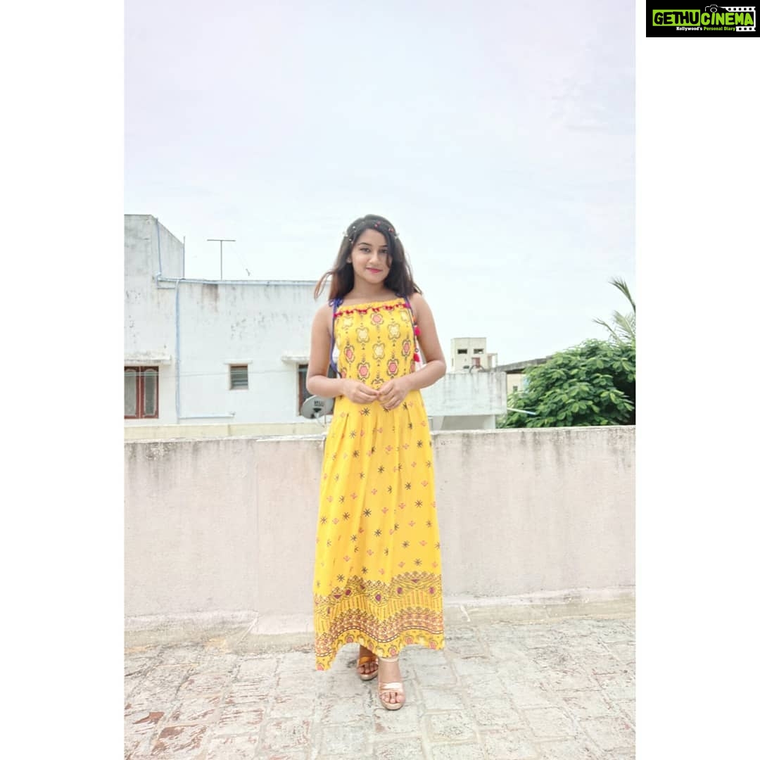 Raveena Daha Instagram - அவனும் நானும், தவமும் அருளும்😇 அவனும் நானும், வேரும் மரமும்💯🙈 ∆∆∆∆∆∆∆∆∆∆∆∆∆∆∆∆∆∆∆∆∆ Dress from : @yara._store 😍😍 Thankio so much @yara._store For sending me this stylish dress😍😍∆∆∆∆∆∆∆∆∆∆∆∆∆∆∆∆∆∆∆∆∆