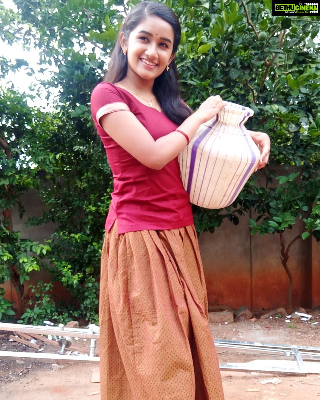 Raveena Daha Instagram - சின்ன சின்ன ஆசை 🌹 #raveena#raveenadaha