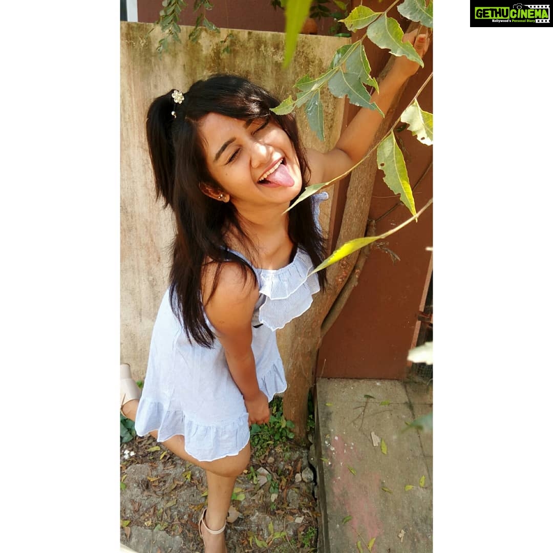 Raveena Daha Instagram - Be crazy, be stupid, be weird. Be WHATEVER, because life is tooooo short to be anything but Happy ! π #raveena #raveenadaha #photography #nomakeup #nofilter #summer #summervibes #crazy #instalove