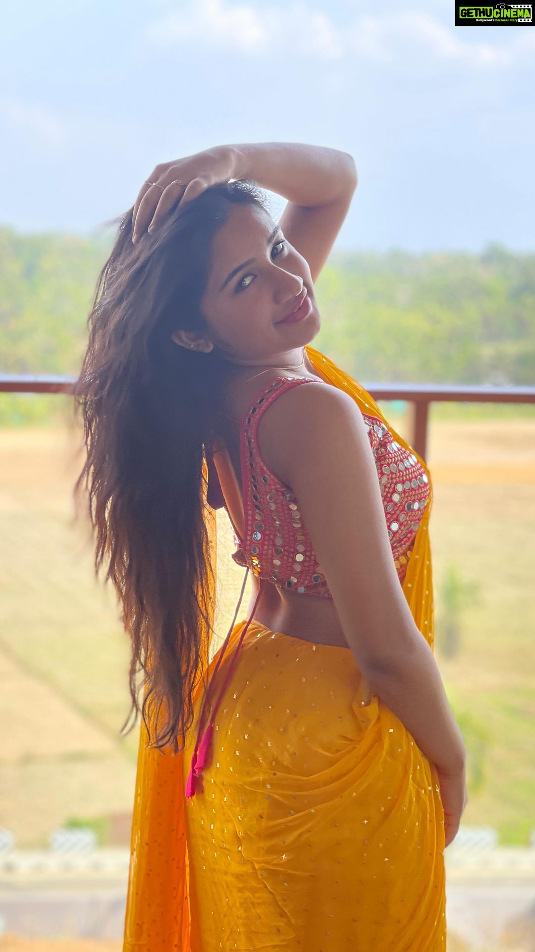 Raveena Daha - 175.4K Likes - Most Liked Instagram Photos