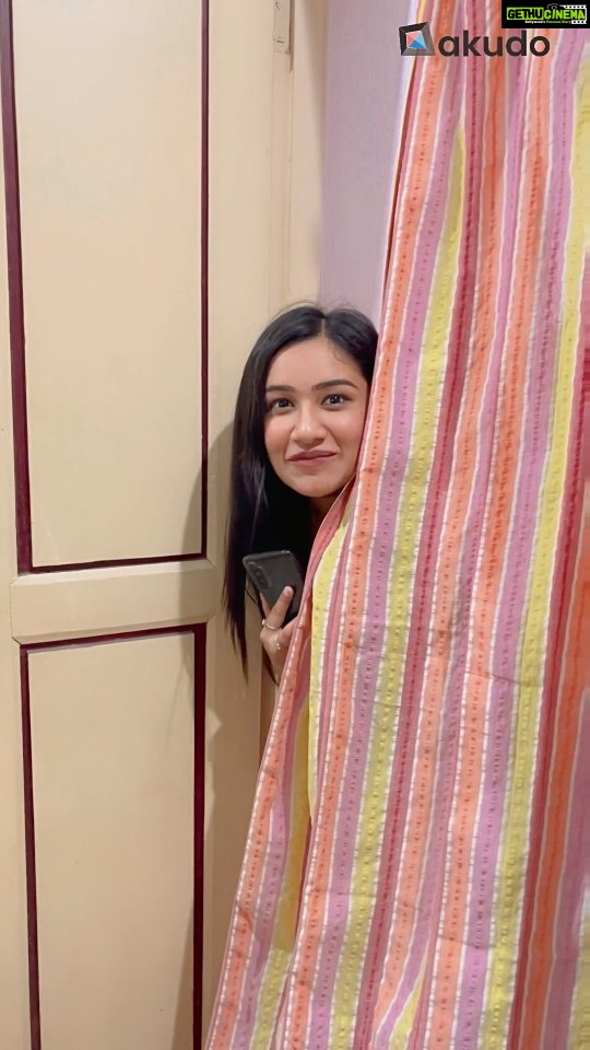 Raveena Daha Instagram - Today I told my mom about the akudo card which not only gives me the freedom to spend money whenever I want but also helps me to learn how to manage my finances. Now, you can also get your own platinum VISA Prepaid card and get financially independent just like me. DOWNLOAD THE AKUDO APP NOW!! Use the referral code EOJIQF and you can get 50% off on the first transaction up to Rs.25 by using this code. @akudo_squad @viral.pitch #justakudoit #akudostoyou #raveena #raveenadaha #viralpitch