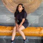 Raveena Daha Instagram - Valentine’s day va vidunga .. who else is excited for ARABIC KUTHU 🖤🔥😍 Location: @saptharesortandspa #raveena #raveenadaha Saptha Resort & Spa