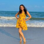 Raveena Daha Instagram - 🌊🌻🌊 #raveena #raveenadaha