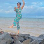 Raveena Daha Instagram - Kadal=kadhal 🌊❤️ Outfit from : @blossom_bootique_bb 😍😍 #raveena #raveenadaha