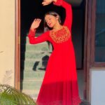 Raveena Daha Instagram - ❣️❣️❣️ @tweety_threads thanks much for this beautiful customised hand work outfit❤️😍 #raveena #raveenadaha