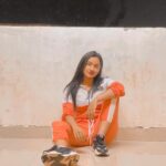 Raveena Daha Instagram - Babe , whoever tries to bring you down is already below you ! 💯💪👀 Amazing track suit from : @sathyacollection1112 😍 #raveena #raveenadaha