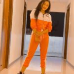 Raveena Daha Instagram - Babe , whoever tries to bring you down is already below you ! 💯💪👀 Amazing track suit from : @sathyacollection1112 😍 #raveena #raveenadaha