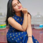 Raveena Daha Instagram - அன்பே என் அன்பே உன் விழி பார்க்க எத்தனை நாளாய் தவித்தேன் 💙🤗 Comfy Kurtis from :@bhuwi_collectionss 😍 #raveena #raveenadaha